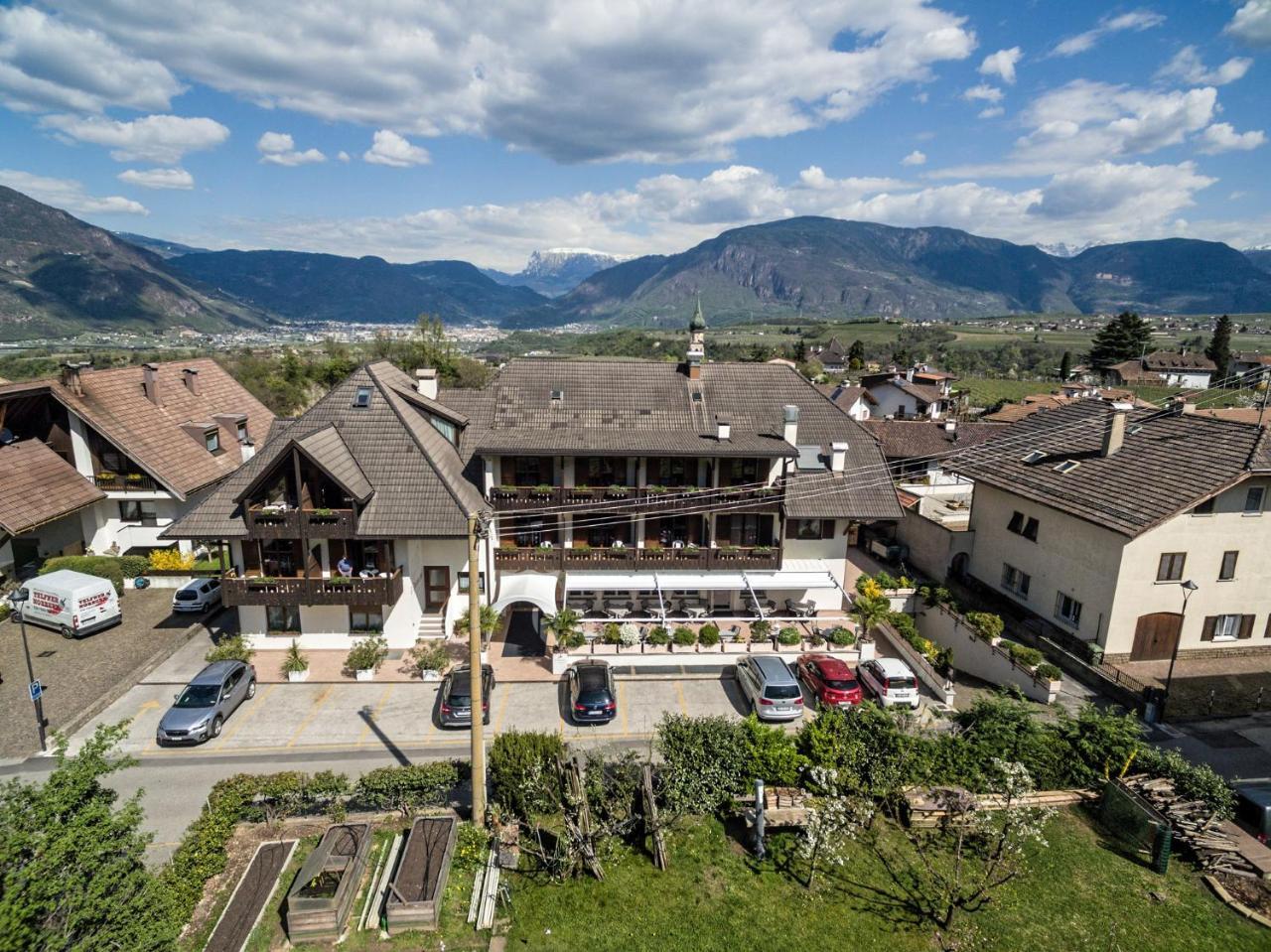 Hotel St. Justina Hof Eppan an der Weinstraße Exteriör bild