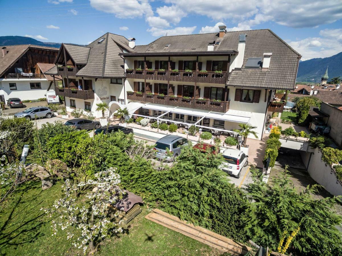 Hotel St. Justina Hof Eppan an der Weinstraße Exteriör bild